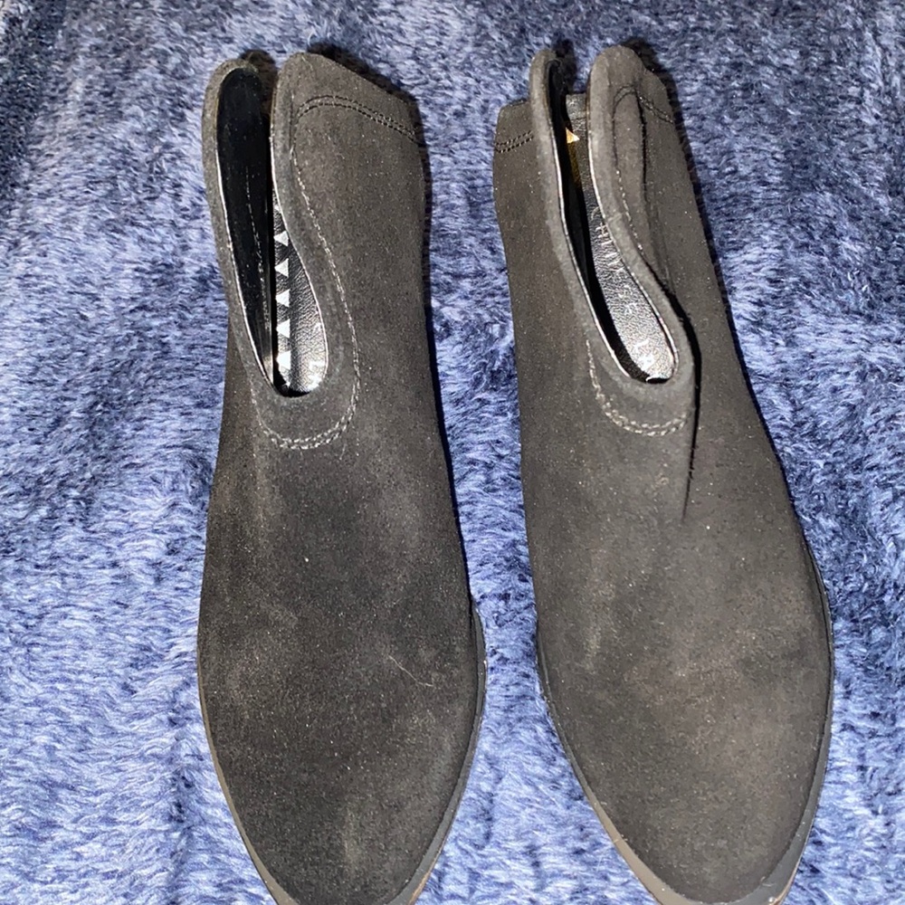 Chinese laundry women’s Melsi booties size 6.5